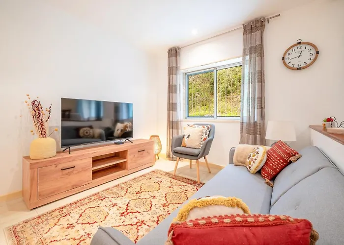 Guestready - Charming Near Cristo-rei Statue Almada