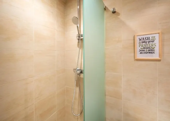Guestready - Charming Near Cristo-rei Statue *