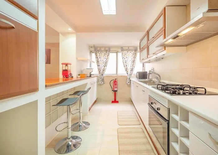 Guestready - Charming Near Cristo-rei Statue