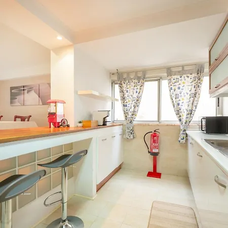 Guestready - Charming Near Cristo-rei Statue *
