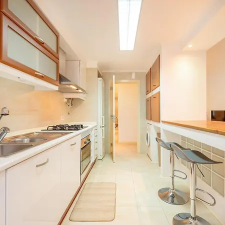 Guestready - Charming Near Cristo-rei Statue Apartment