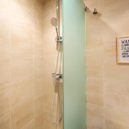 Guestready - Charming Near Cristo-rei Statue *