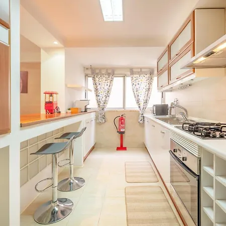 Guestready - Charming Near Cristo-rei Statue